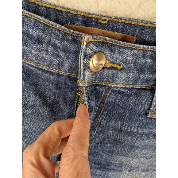 Joe’s Jeans Women Size 27 Collector’s Edition Dark Wash Distressed Jean Shorts - Picture 2 of 8